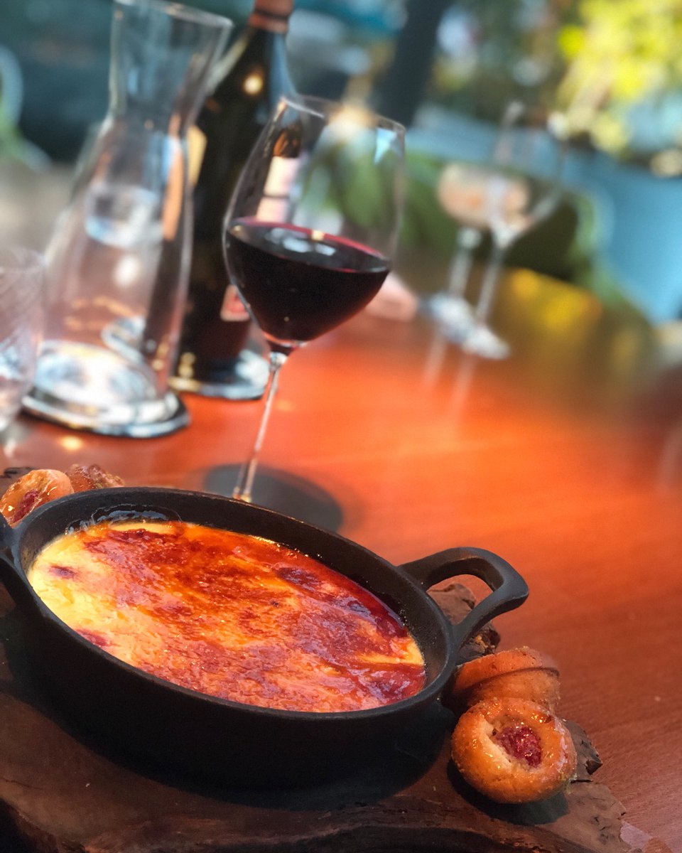 Amazing food as always @20StoriesMCR trying out their sharing dishes! 😍 The Cornish crab was amazing 🦀