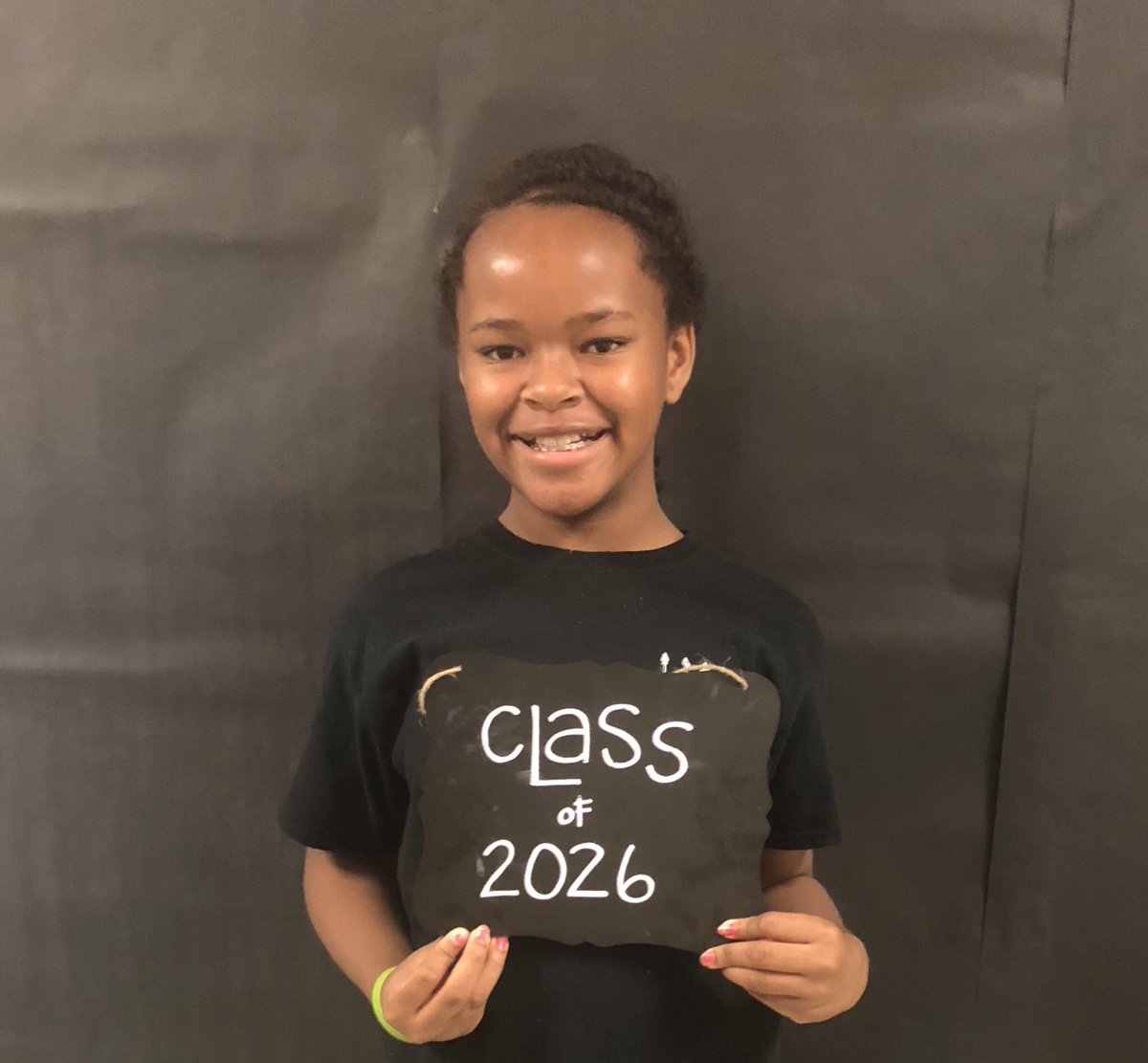 AredaCHarris's tweet photo. Meet the Teacher! So excited to have Mrs. Chao and Miss Mraz (CHS grad during my tenure)! #5thgrade #EastsideElementary #Classof2026 #SheKeepsTellingMeHowOldIWillBeAtHerGraduation #GoArrows https://t.co/lSD0qOvzHx