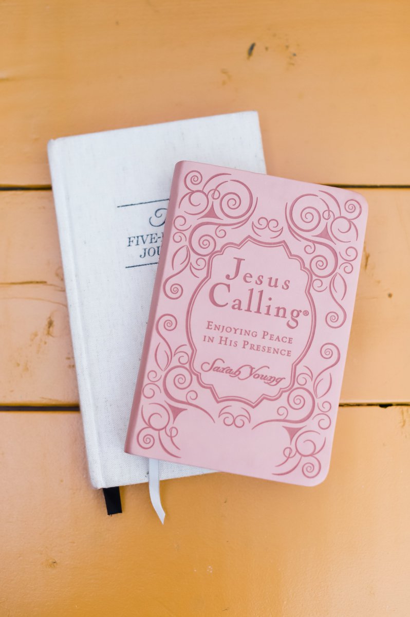 love_marliceia's tweet photo. Let's explore the power of journaling. Learn how to create magic moments and have awesome breakthroughs with journaling by simply starting. I have it all in my latest blog post. https://t.co/uvGwsFJm4X…er-of-journaling/
#journal #write2heal #expressyourself https://t.co/azjIXORTTD