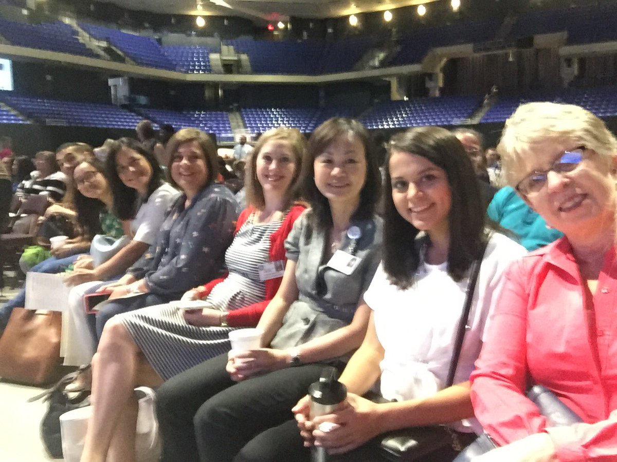 powerupLisaRD's tweet photo. What an awesome team! #powerupproud #CFISDSpirit We are ready for school to start!! CFISD Leadership Conference 2018! https://t.co/Gbb3NHZDTs