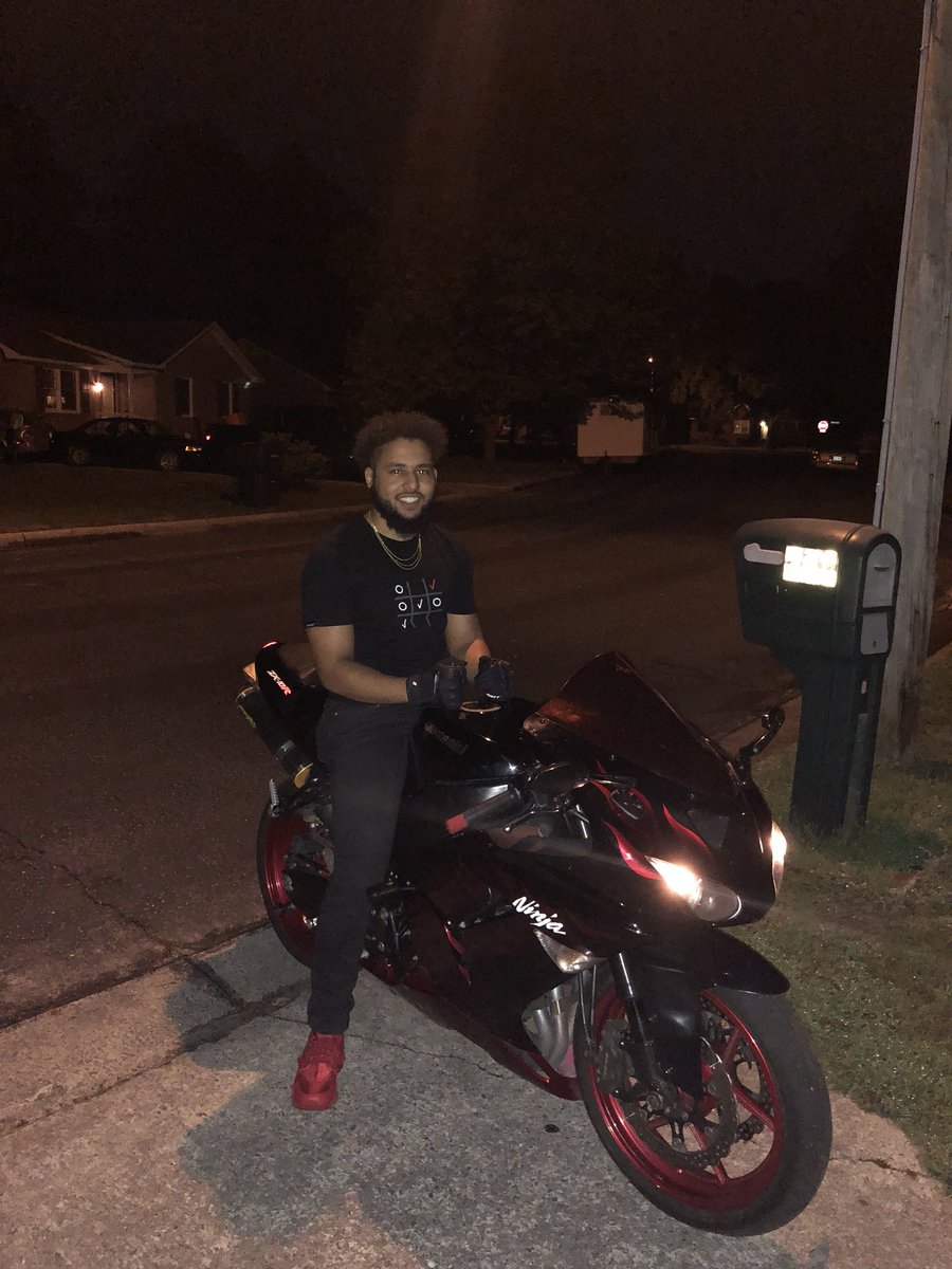Darien tweet media