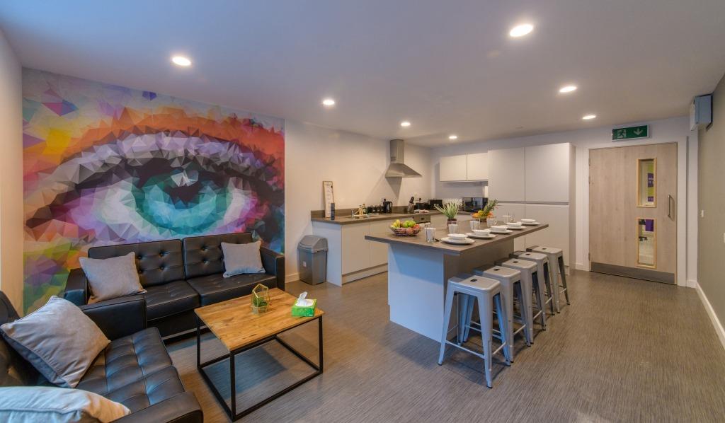 ustudentcom's tweet photo. @Dexterishuman_ Congrats on getting into #rgu Dexter! If you are still need to sort out accommodation give our brand new site a look! https://t.co/sYT9xLNoZv :-) #SQAresults #rgu #studentaccommodation #aberdeen https://t.co/k8YCpyroUc