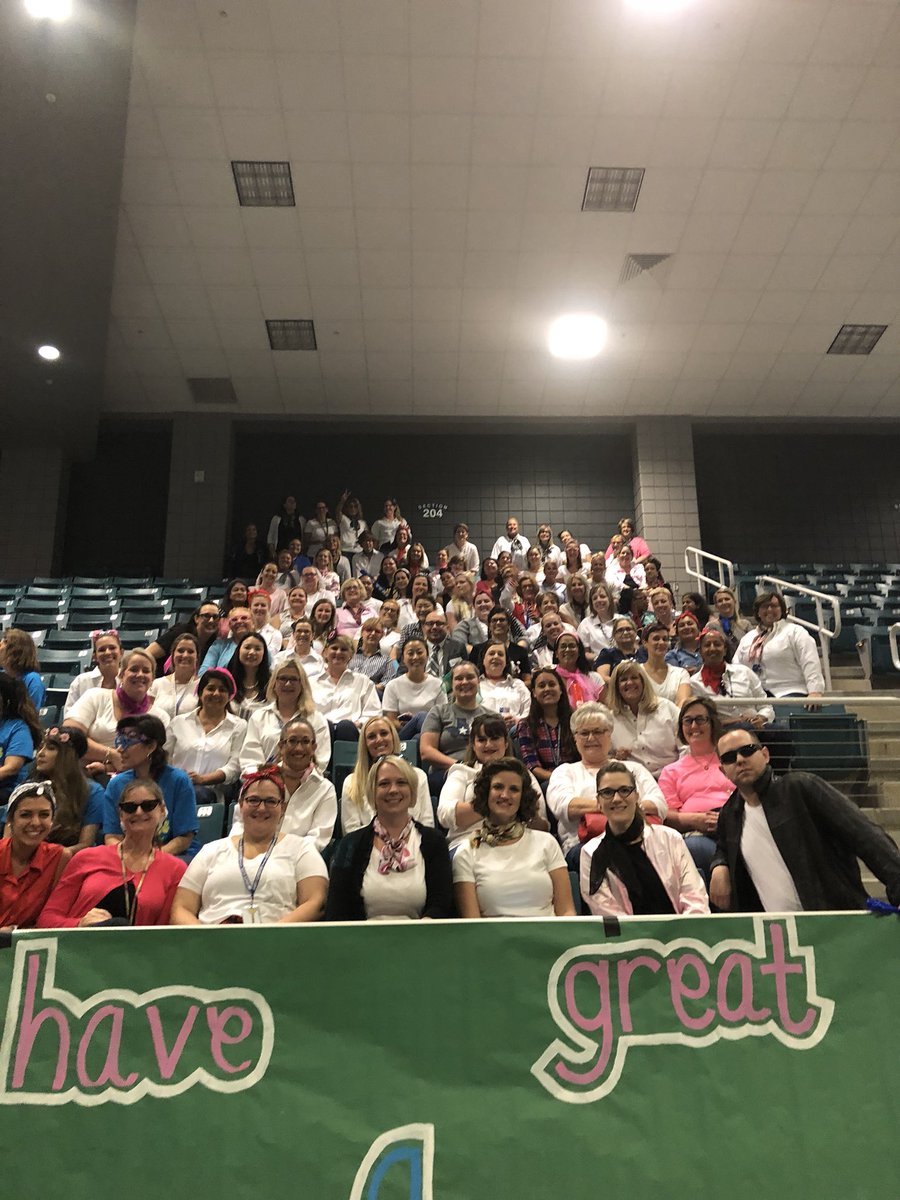 Ready for convocation!  Got the Shafers and staff representing! <a href="/ShaferTweets/">Shafer Elementary</a> #fpseuknights <a href="/fredandpatti/">Fred Shafer</a> #uknightedinkindess #katyisd <a href="/katyisd/">Katy ISD</a>