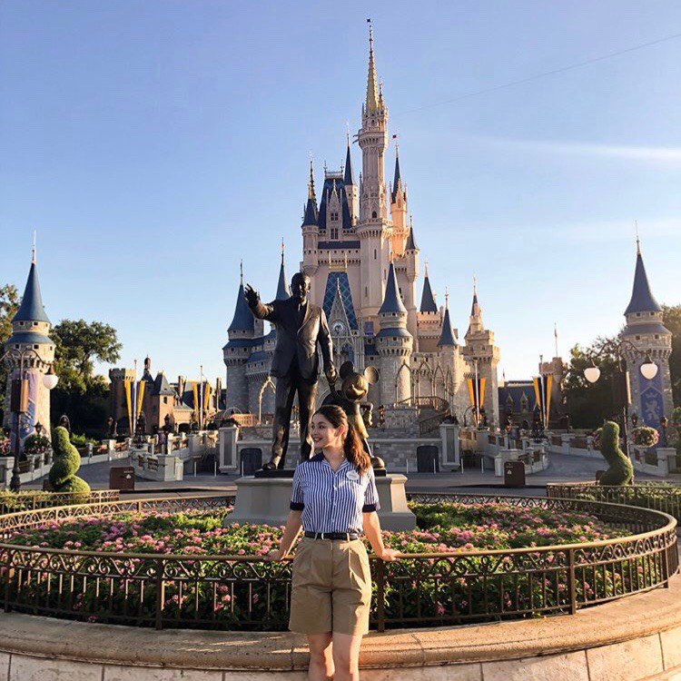 LubinBSchool's tweet photo. On the last edition of #PaceCast, President @mkrislov interviewed Lubin student Noreen Orlando, who is working at @disney this summer! Listen to the podcast to learn about her passion for giving back, her amazing career goals, and how she’s working towards them! https://t.co/BQ84zXT13S