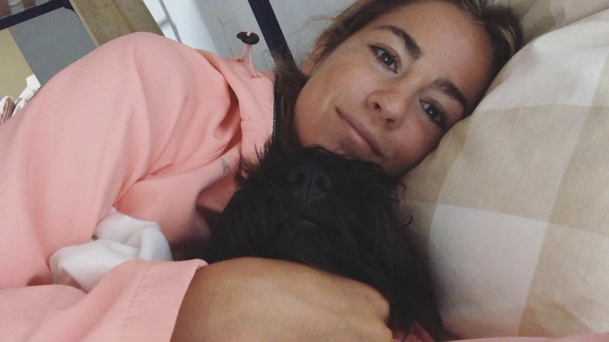 Ven, <a href="/likeagrenade/">Eɴᴢᴏ Lᴇᴠʏ.</a>