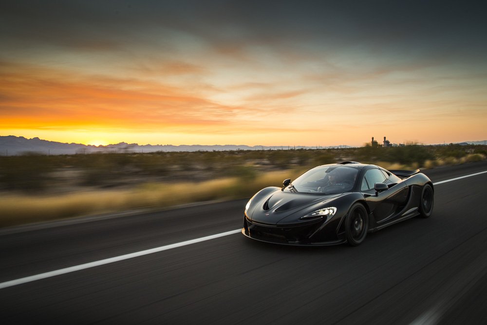 DaveEden's tweet photo. Five years on. It doesn't get much hotter... #P1 #XP #hotweathertesting #UltimateSeries #Arizona #Nevada #California https://t.co/pu1Htz8bG2