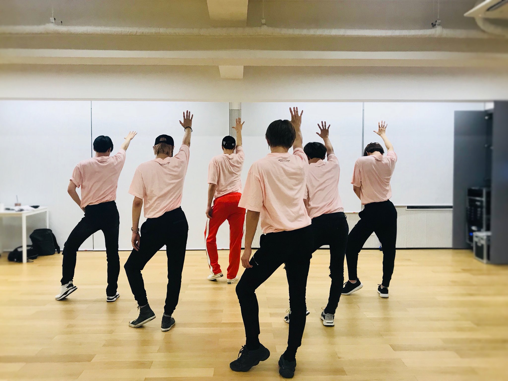 NCT on X: NCT C🤚 #NCT #음악중심 #MusicCore t.co49PQRfFZHY  X