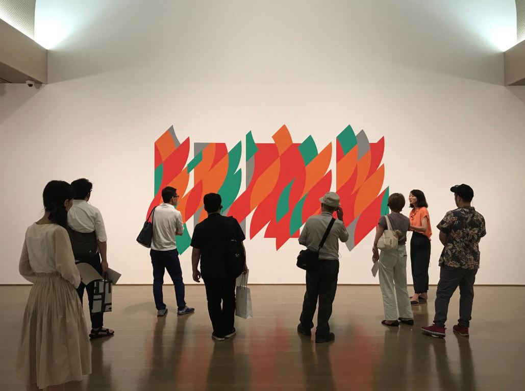 First full-scale exhibition of #BridgetRiley's work in Japan in over 35 years is now on show <a href="/kawamura_dic/">DIC川村記念美術館</a> until 26 August bit.ly/2vPAuDM