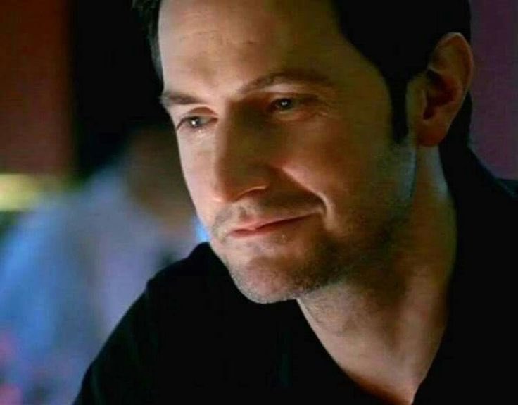 RA_Archangels's tweet photo. @BrinkleyBuffy @CandidaOrta @MaxineVurley Happy Tuesday! celebRAting Lucas North! The original #Spylicious Spy! Hope your day is totally Armitage! https://t.co/KjFECTzOcu