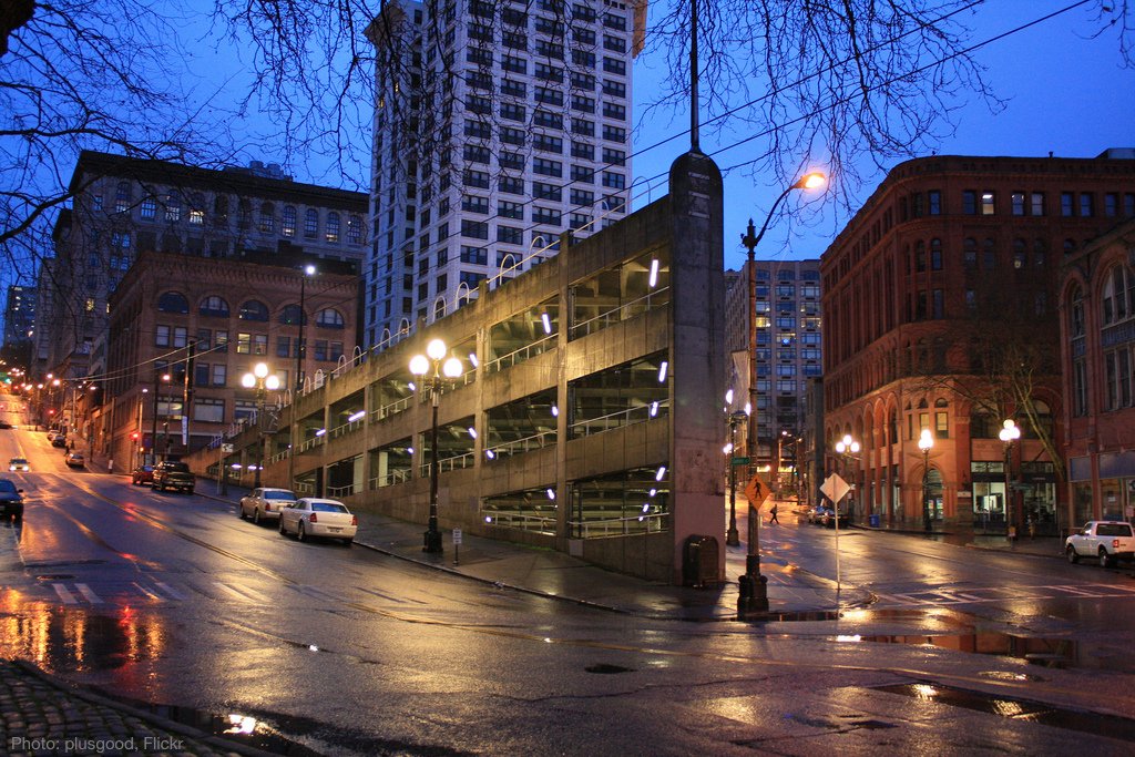 SmartGrowthUSA's tweet photo. Seattle eliminates parking minimums, uncouples rent from parking space cost, increases bike parking requirements, expands the boundaries of transit-oriented development: https://t.co/AnKPZKEFyd https://t.co/YMewApmG8l
