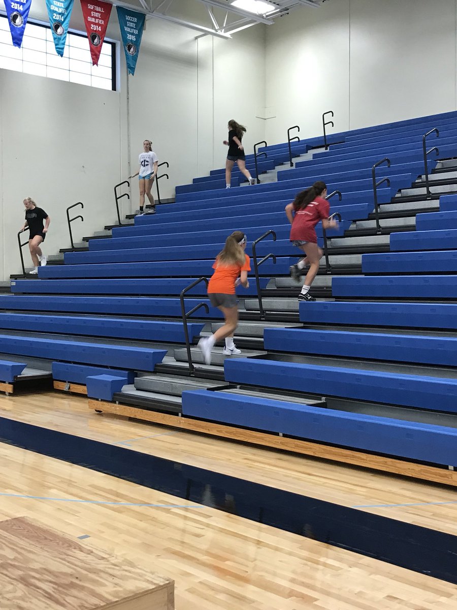 BFMath6's tweet photo. Loved the energy and efforts out of our girls at morning conditioning today! Excellent commitment from the team to get 2% better and support one another through a tough workout. #worthit #together #breathebelievebattle #2%better #everydrill #everypractice #everyday https://t.co/TQTlx2qi8x