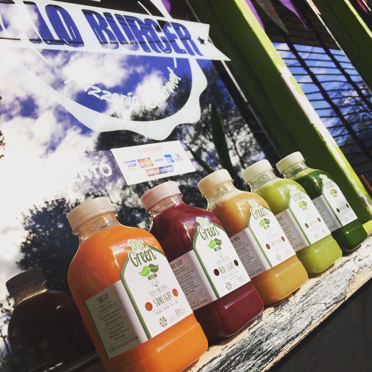 Jugos Prensados en Frío..sin agua sin azúcar ..solo el sabor de las frutas y verduras..Visitanos en Irlanda 1881 #huachocopihue  Despachos a domicilios y oficinas.. #valdiviacl