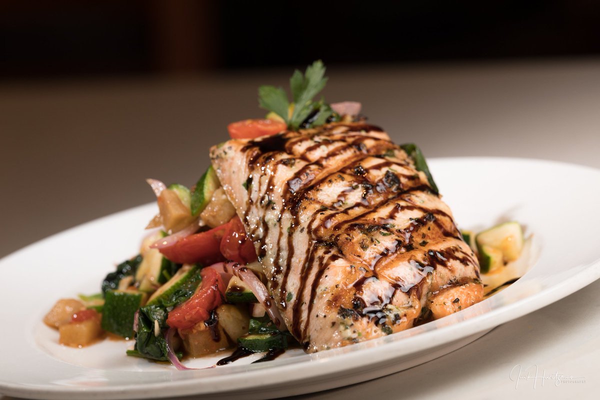 GregoriosTratt's tweet photo. You don't need to cook on these hot summer days. Join us for healthy &amp; flavorful meals like our Salmon Alla Griglia, grilled and served with seasonal vegetables.. at your favorite neighborhood Trattoria! https://t.co/rmKDbZzgJk https://t.co/FVS2xPHW3x
