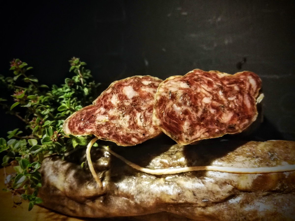 Stagison tweet media