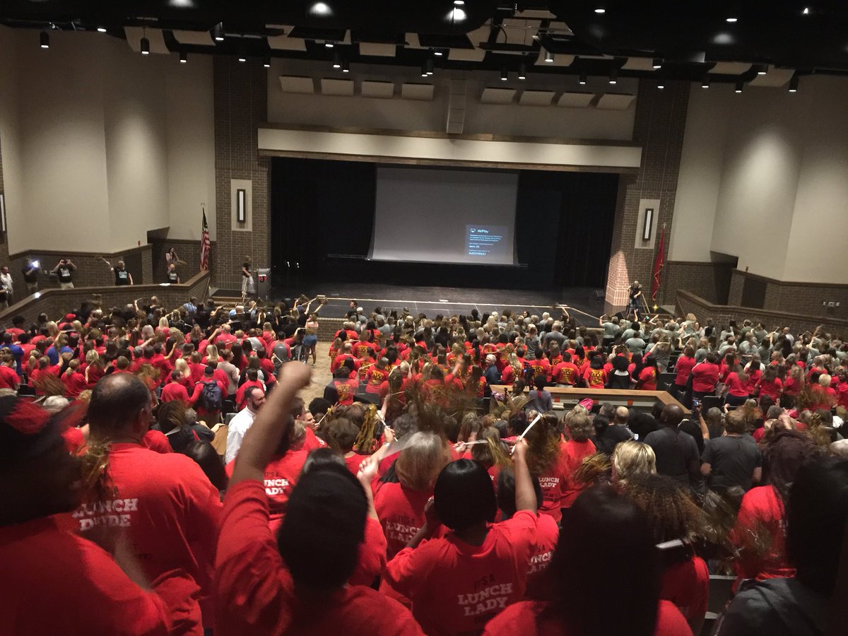 JPSHurricane's tweet photo. Packed house at the PAC for our #JPSBacktoSchool meeting! #CaneOTR #CaneClassroom https://t.co/DCm08Xr2Y0