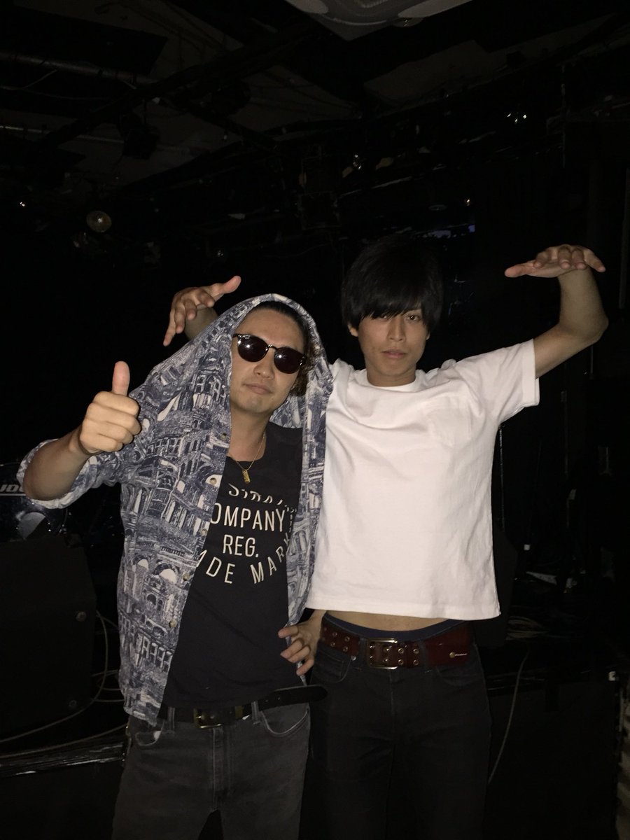 ma3ichigo's tweet image. 今日の弾き語りはかなり上位に入る弾き語りだったなー😊
あのカバー曲も更に自分に引き寄せてたし、懐かしいあの歌も、最近のその歌も、、、本人が言う通り30分じゃ足りないわ😂
関西でもやって欲しい(関東でも行ってるけども)
#大濱健悟
#お腹出てないけどお腹出てる