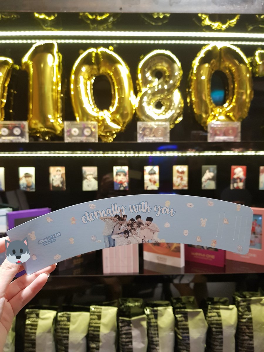 jellyforbaejin's tweet photo. thank you @0807W1YEAR for organising this wonderful event! all the deco and gifts are really pretty too 💞💗💖💕💓💘 

#0807W1YEAR #워너원 
#워너원과_함께한_일년_고마워
#Happy_Wannaone_Day https://t.co/vx84f0B45v