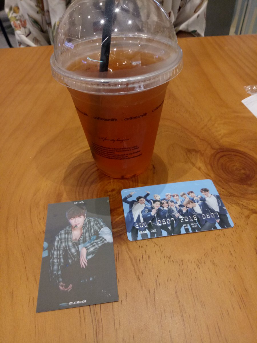 jjaenibao's tweet photo. Thank you @ECLIPSE0807 for organising this event!!! So glad that me and my friend manage to come on the last day 💙
#ECLIPSE0807 https://t.co/mtnUJ6QszI