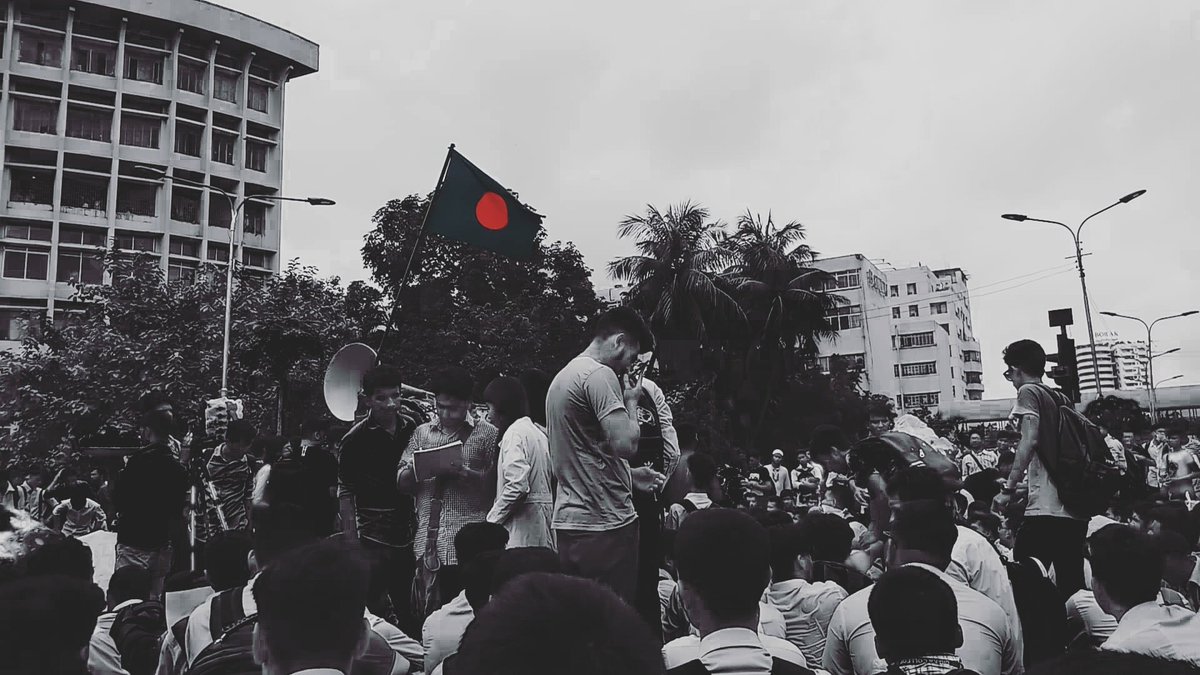 BD_AloronTeam's tweet photo. 💀 #BreakingNews
Tomorrow (8 August 2018) Students are going to gather at #Shahbag.For a peaceful movement.

It's our last chance. It's high time we get together to change the #Law,
#WeWantJustice
#RoadSafetyBangladesh
#Bangladesh
Wherever you are. Requesting you to join us. https://t.co/QnRMm0aOso