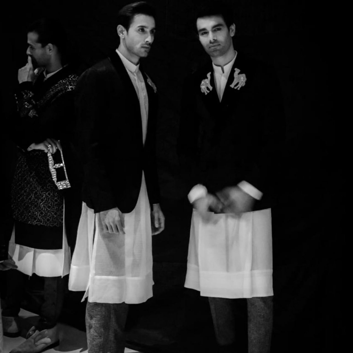 MMalhotraworld's tweet photo. Exuding majesty, the #ManishMalhotraLabel #ZweenCoutureCollection 2018/19 brings to life an array of structured silhouettes that embody panache.
@ManishMalhotra
Venue & Hospitality partner: @JWMarriottJuhu
HMU: @BiguineIndia
SunilSethiDesignAlliance
#ManishMalhotra https://t.co/lTotr06ShG