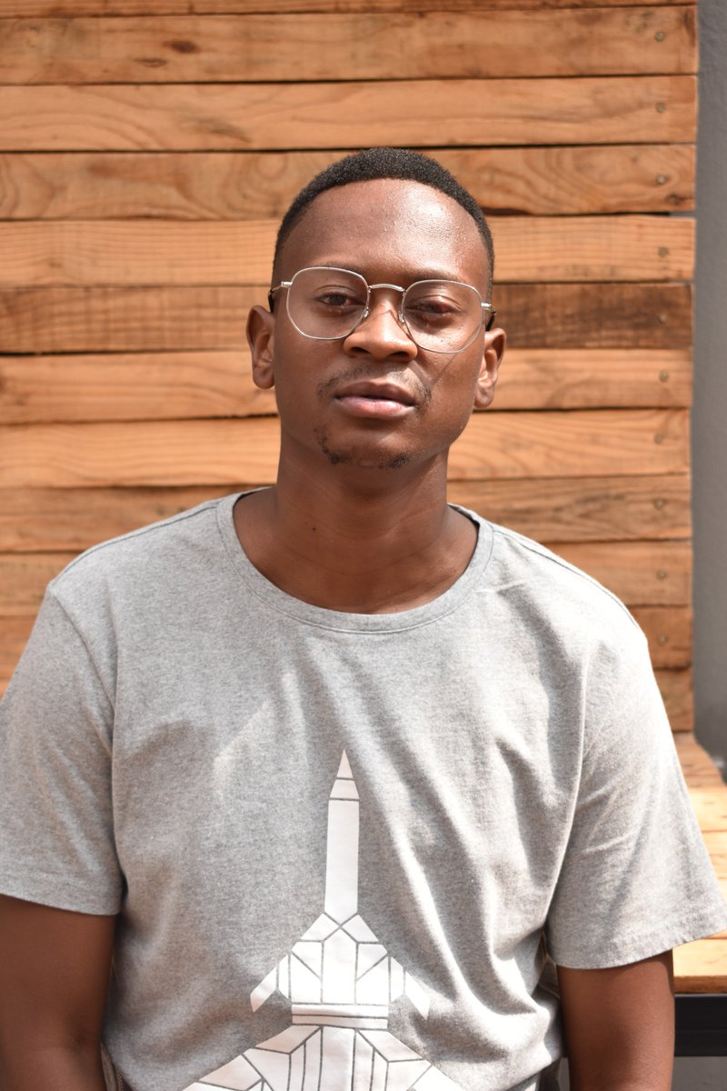 ReloBlack's tweet photo. Introducing @SleezyLuciano a promising, independent rap artist from Kempton Park, Ekurhuleni. We love his fun sounding flavour &amp; were hooked to his potential on first play. Get to know him by listening to "Bonnie &amp; Clyde" here: https://t.co/frJPv0MSKe #ChooseDay #MusicUnscripted https://t.co/gBZQEr9XnR