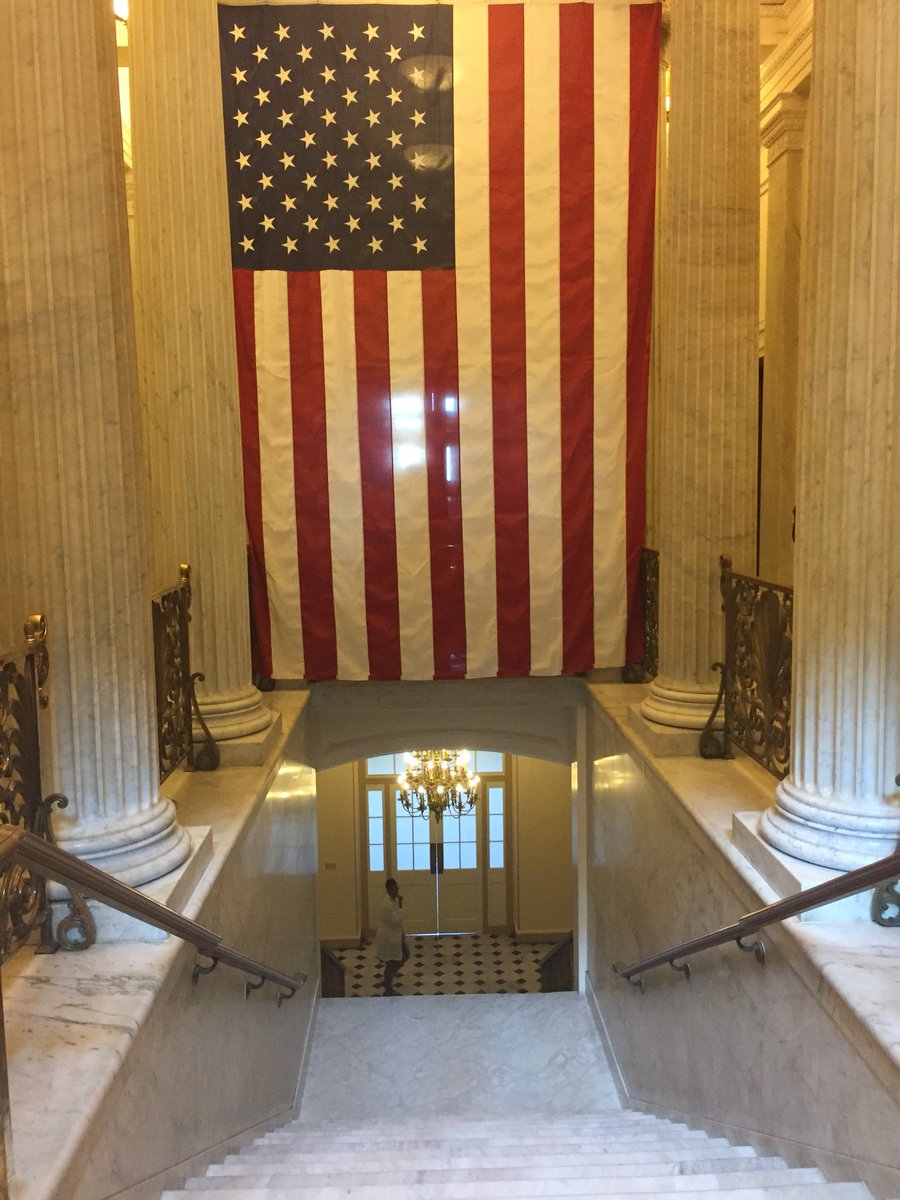 SWhitenackPhD's tweet photo. It’s nice to know people on Capitol Hill #privatetour #aejmc18 #conferencebreak https://t.co/oaEqZvF2Og