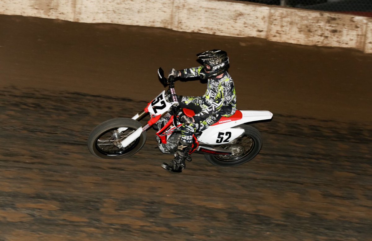 JacobRusch52's tweet photo. Racing at Spring Lake Speedway!! #seehappy #oneal #hookit @PitPosse @teamhondaracing @OnealMotocross @spyoptic @EngineIce @acerbisusa https://t.co/HkcDXSoitO