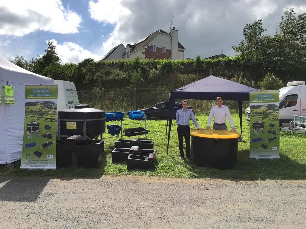 PlatinumTanks's tweet photo. Oisin &amp; @kieranqz all set up &amp; ready for a great evening at #FermanaghCountyShow with @SalesPlusIre
#Agri #Irishbiz #MadeInIreland https://t.co/lolnFG82PE