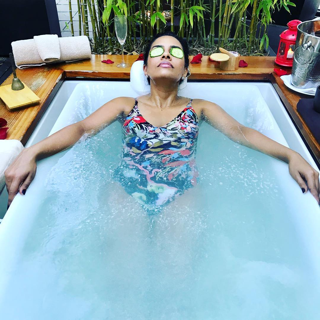 HotelVitale's tweet photo. Tuesday's are for #Tubbin. Pc: @drsinghskincare https://t.co/0GSghW4AXa