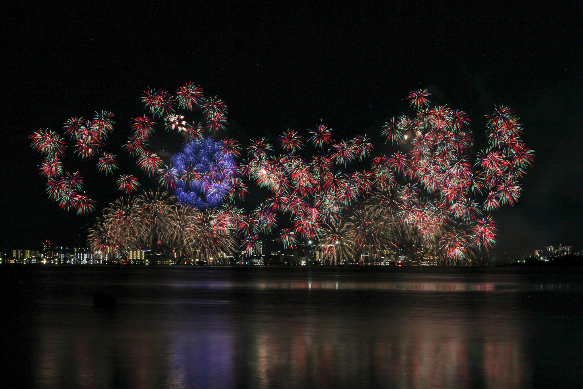 Taiyo 琵琶湖花火大会https T Co F3rmedxber Twitter