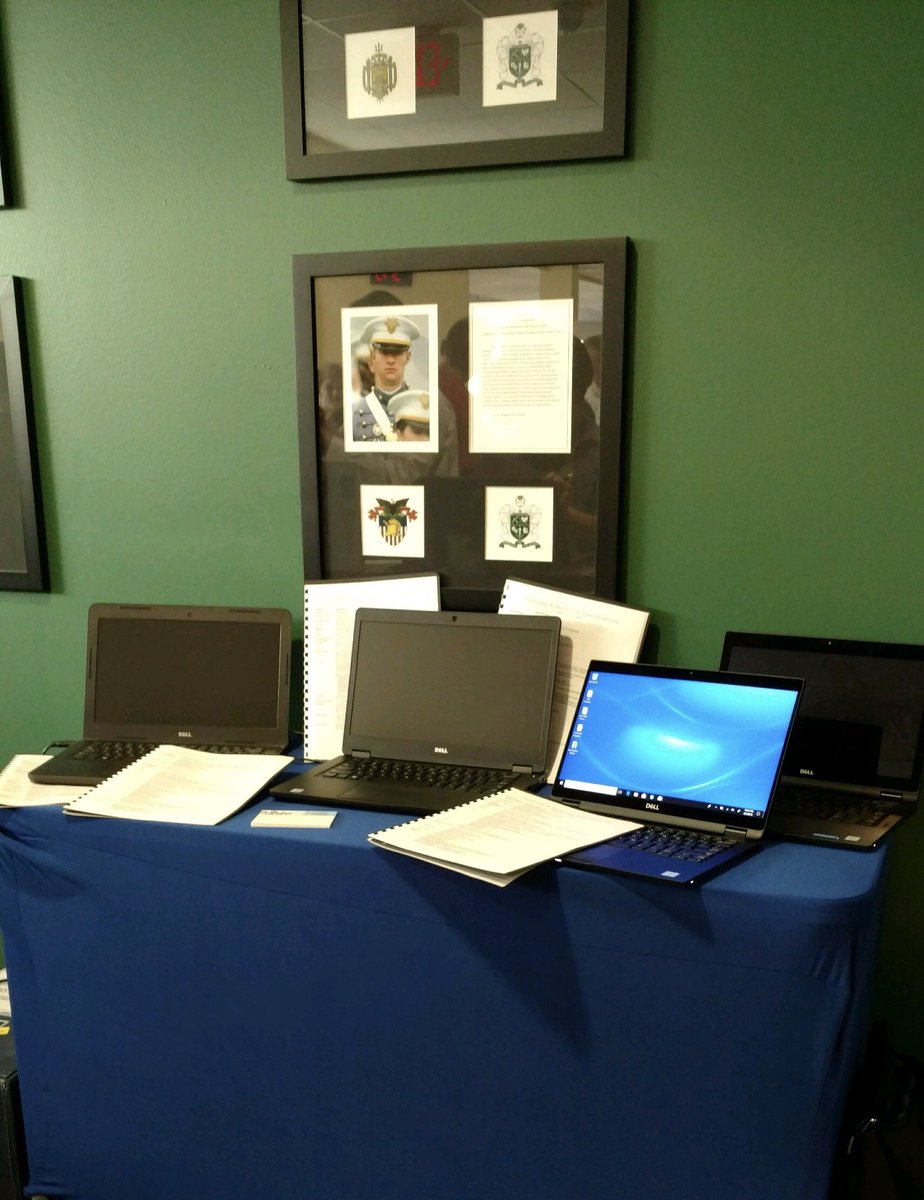 techxpress1700's tweet photo. Technology Express at the Student Tech Blitz 2018 #GHSStuTech18 #GreenevilleHighSchool #zSpace #MakerBot #MakerSpace #HP https://t.co/I7FIe8bLTK