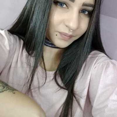 CamgalPromo's tweet photo. wowzers @CarolMarihuana is broadcasting as we speak https://t.co/XVgnm6zn07 https://t.co/YI5IkBStnw