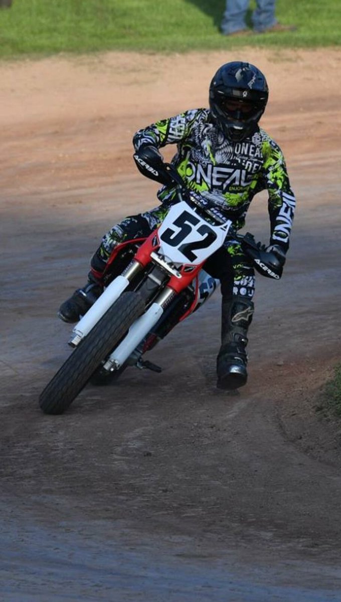JacobRusch52's tweet photo. Racing at Beaver Cycle in Atwater, WI @teamhondaracing @PitPosse @OnealMotocross @spyoptic @acerbisusa @EngineIce #hookit https://t.co/FCOB4P7WHw