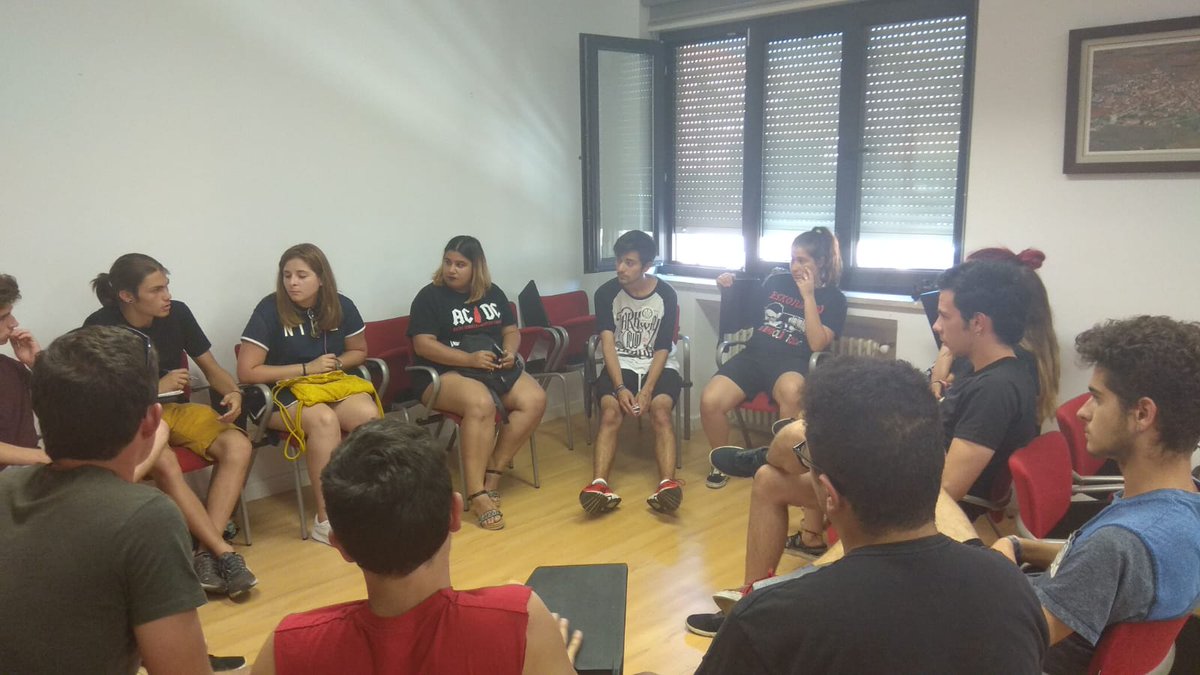 CenuLeon's tweet photo. Seguimos con el taller de sindicalismo, donde aprendemos a responder ante conflictos concretos. https://t.co/dx2TYQKcC9