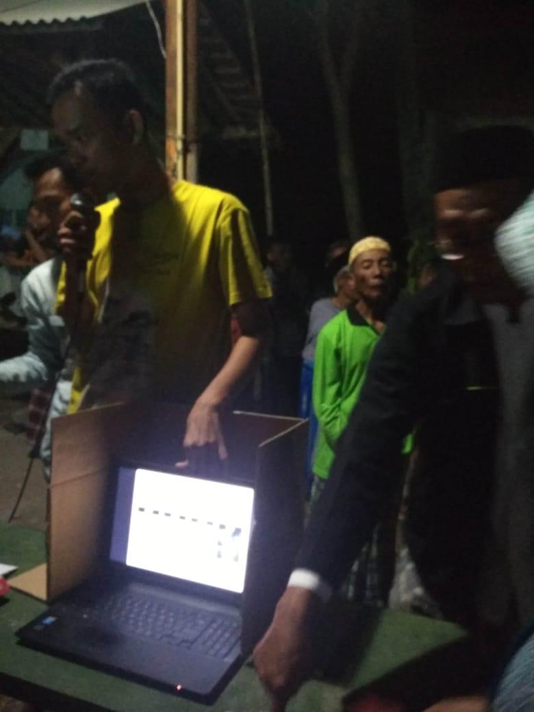 desa_bodeh's tweet photo. Simulasi pemungutan suara menggunakan E-Voting dg alat seadanya namun sangat membantu warga ..... https://t.co/p924IjrWtC