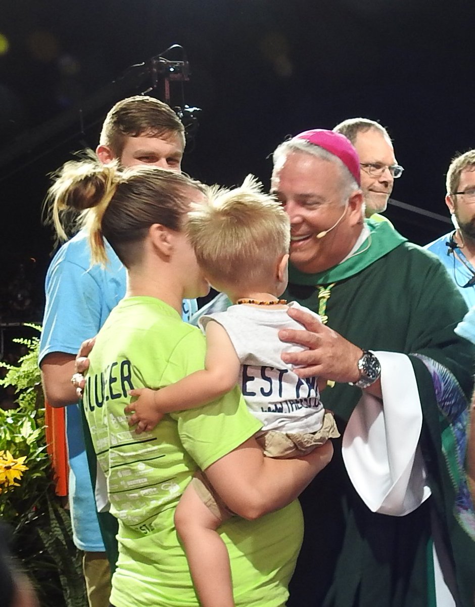 DIOCESEofCLE's tweet photo. Did you attend @the_FEST? We've created a huge image gallery along with more coverage of #TheFEST2018. #BetheLight https://t.co/g6mfR1hdaF https://t.co/iLHVWHS5gx