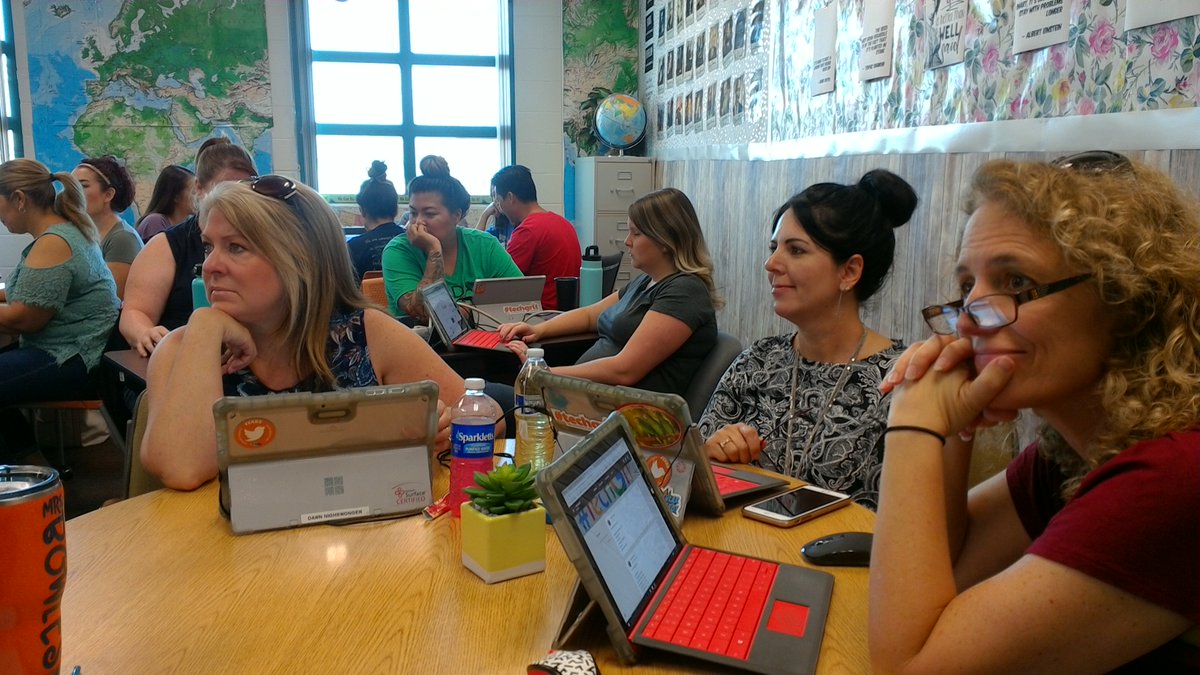 ERHSOfficial's tweet image. Retweeted Jeanette Bowles (@JWBowlz):

#techgrit today at @erhsofficial w/@historysandoval we are ready to go!!!  #erhstweets #cnusdfutureready