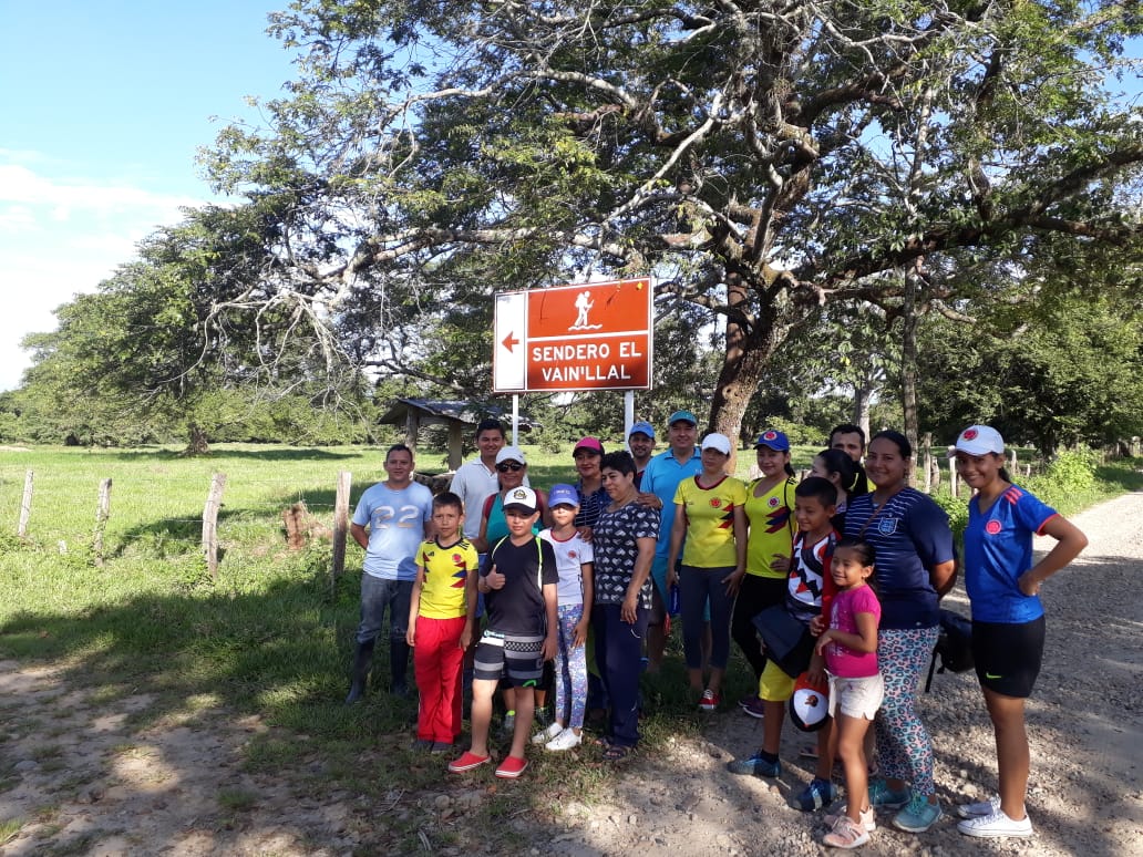 fun_senderos_co's tweet photo. Sendero de la Reserva natural El Vainillal en #PazdeAriporoturismo https://t.co/EBzhc6nh88