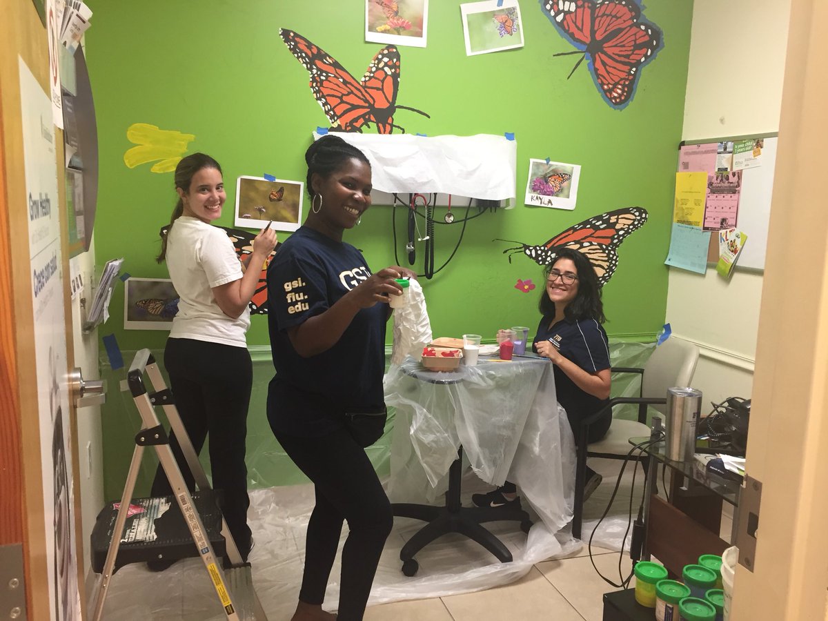 Day 2 of service at the beautiful and resourceful #BorinquenClinic in the #CityofNorthMiami #HWCOM #FIU #GFFNeighborhoodHELP #CommUNITY #PediatricClinic #FIUServes