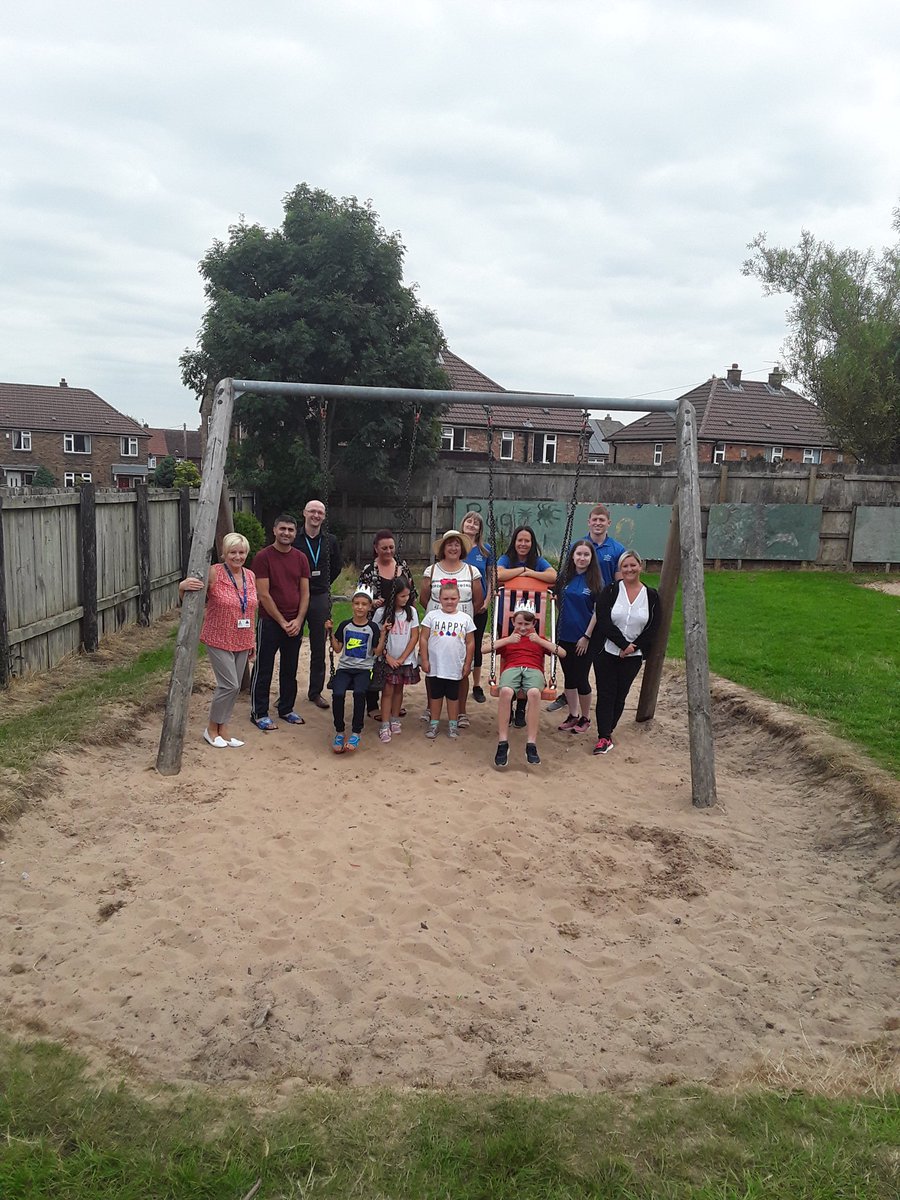 bullen_jenny's tweet photo. ⁦@WiganCouncil⁩ Another very successful Fit and Fed summer holiday project. This one at Norley Hall Adventure Playground. Well done Start Well, IHL, Fur Clemt and community volunteers 🌞👍🌞! https://t.co/gKCLdWxdRg