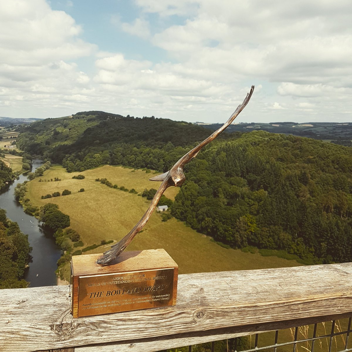 GlosGeoTrust's tweet photo. Quick stop at Symond's Yat today to celebrate the award winning Wye Valley River Festival which we brought our fossil-y goodness to. Well done @wyebeauty #wyevalleyriverfestival #award #forestersforest @forestersforest @ForestryCommEng https://t.co/rAWFKuCSGR