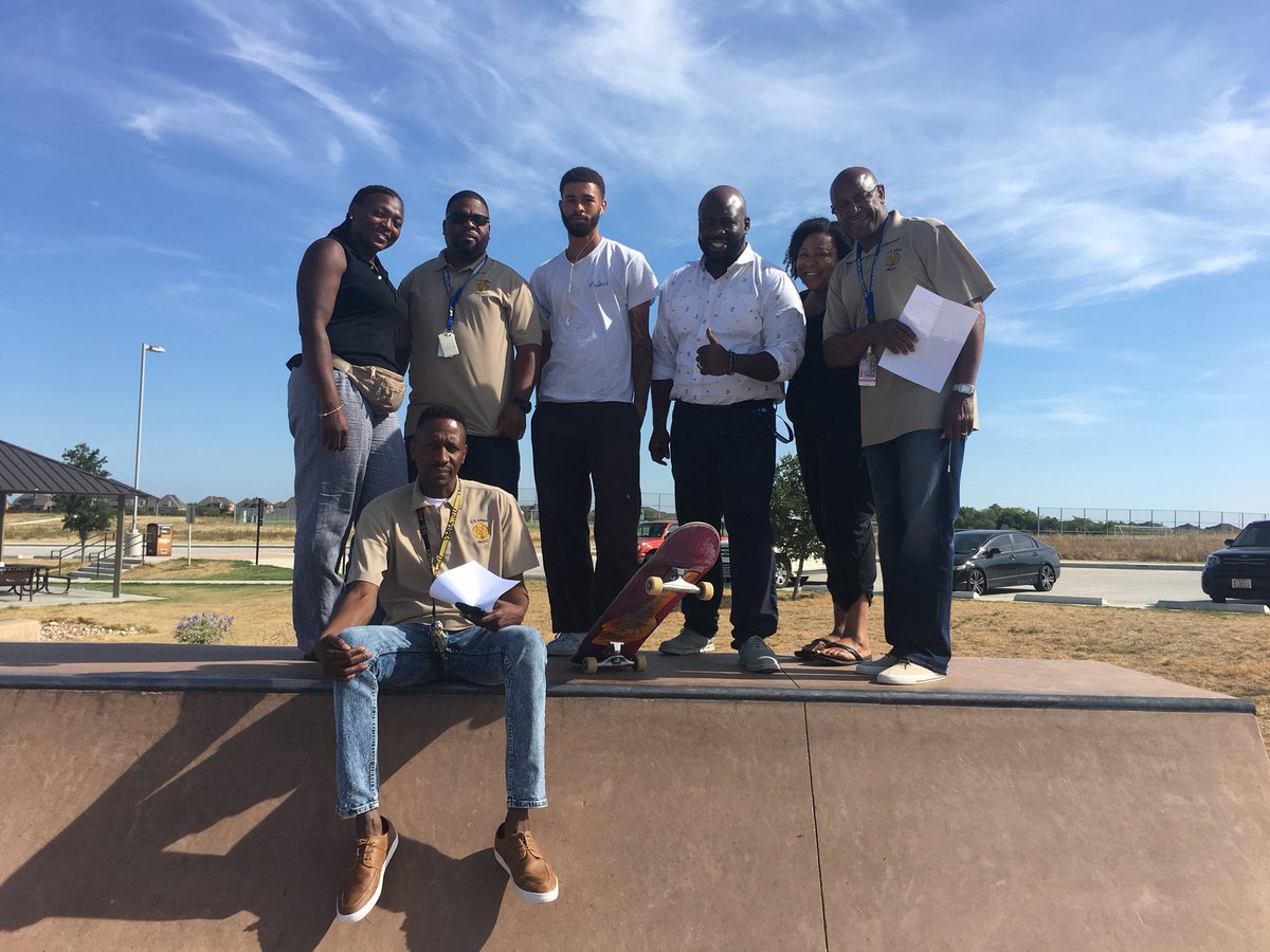 Sherri Lacy tweet media