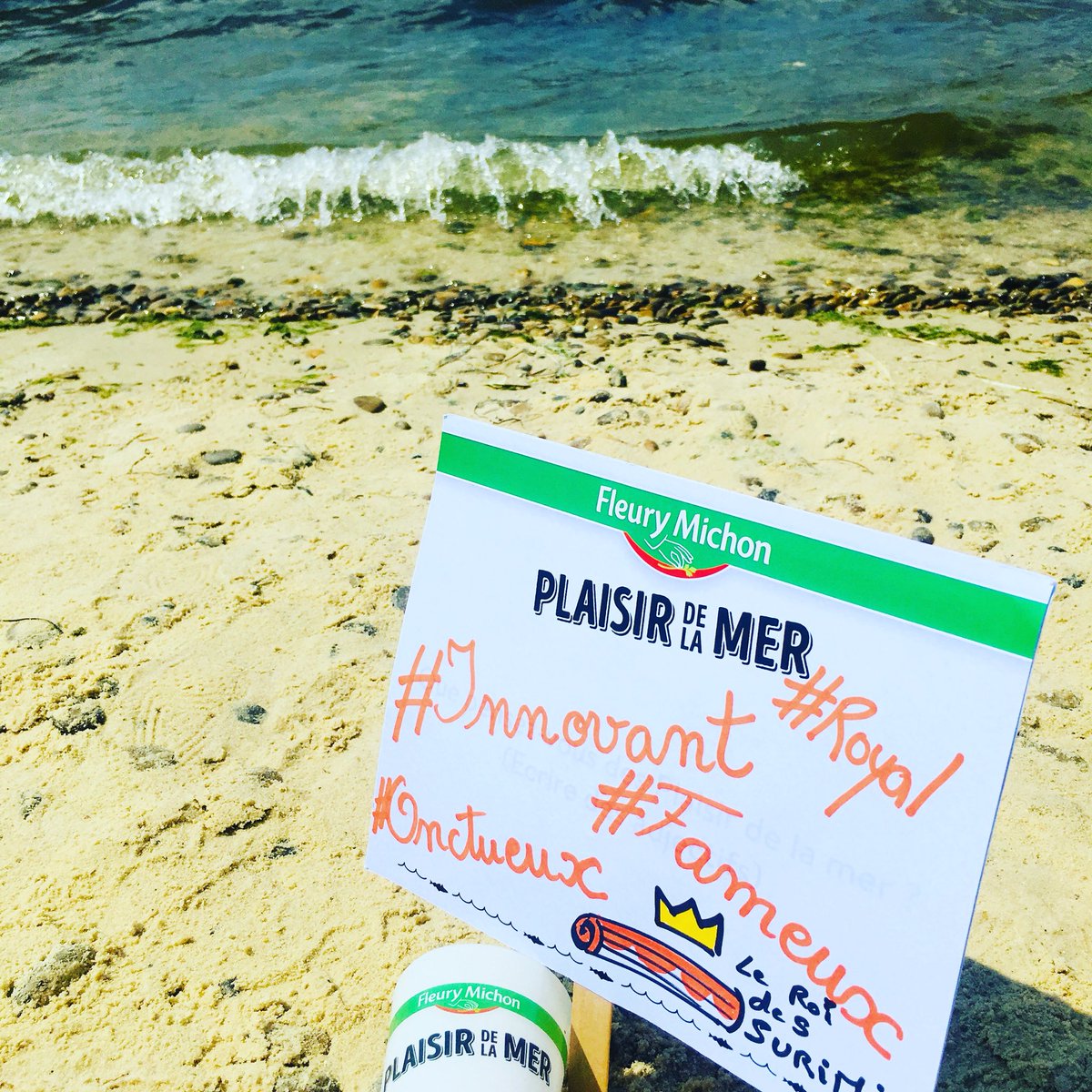 kimilyan13's tweet photo. Alerte 🚨 des surimis #fleurymichon se sont échoués dans notre assiette pour un pique-nique en bord de #mer
#plaisirdelamer #crevette #souffle #amis #apero #summer #ete #yummy #instagood #food #grooplay @fleurymichon @grooplay #nature #platfroid https://t.co/NenRKZjQOn