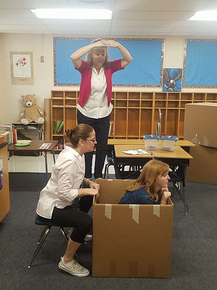 E.T. <a href="/hills_indian/">Indian Hills Elementary</a>  #iheaglessoar