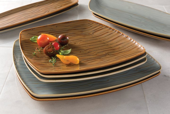 FiestaOutlets's tweet photo. Need to give a #tabletop some natural punch? Look no further than the contrasting grooves of Grove platters by Hall China. #Restaurants #Hotels #Chefs #TabletopTrends #TabletopMatters https://t.co/iWzvrgIMTo