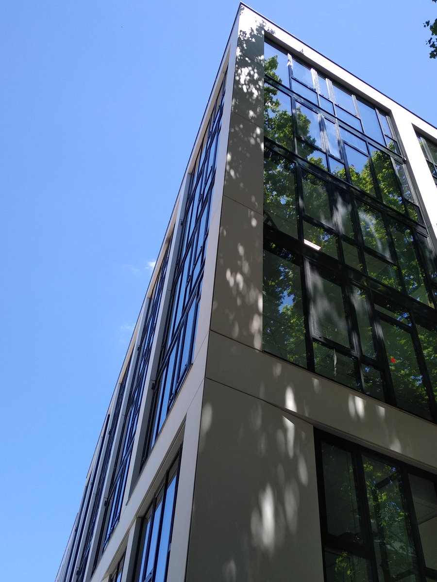 DeltaPrefa's tweet image. Réalisation 2017 par Delta Préfabrication du chantier Galine pour l'entreprise SCOB Bâtiment. Panneaux porteur de façade en béton blanc poli.