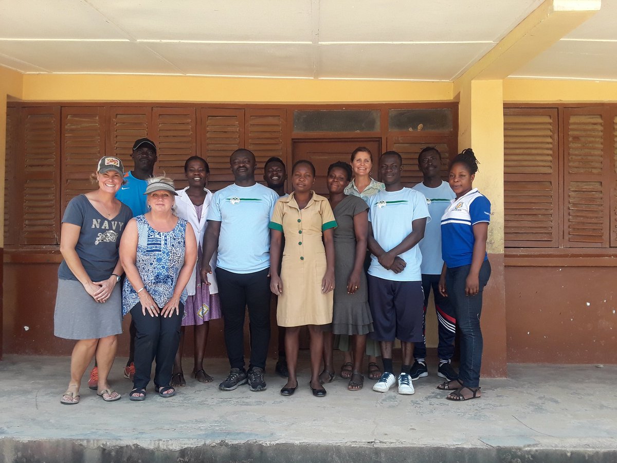 jenn_billman's tweet photo. 3 towns, 3 football clinics: 450+ youth, 3 health clinics: 300+ free health screenings. Thanks to our Ghanaian partners: coaches, healthcare staff, and school administrators. https://t.co/cxeOBQZULh