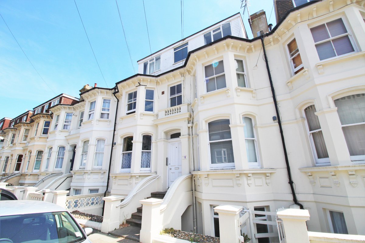 phillipsstill's tweet photo. *** NEW IN ***

Check out this fantastic newly refurbished two bedroom apartment in A highly sought after #Hove location!

https://t.co/6M87rF06YB https://t.co/aSnSjsdh4Q