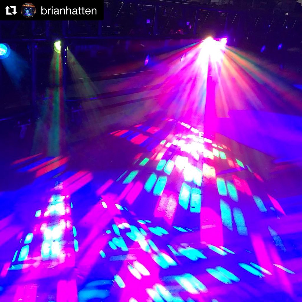 TheRobeWay's tweet image. A #TechTuesday just outside Atlanta, Georgia, with #designer and #systemstech Brian Hatten prepping a rig of @Robelighting #Spikie #LED luminaires at @Musicmatters101. #therobeway #robelighting #robeintherig #musicmattersproductions #techlife #lightingdesign