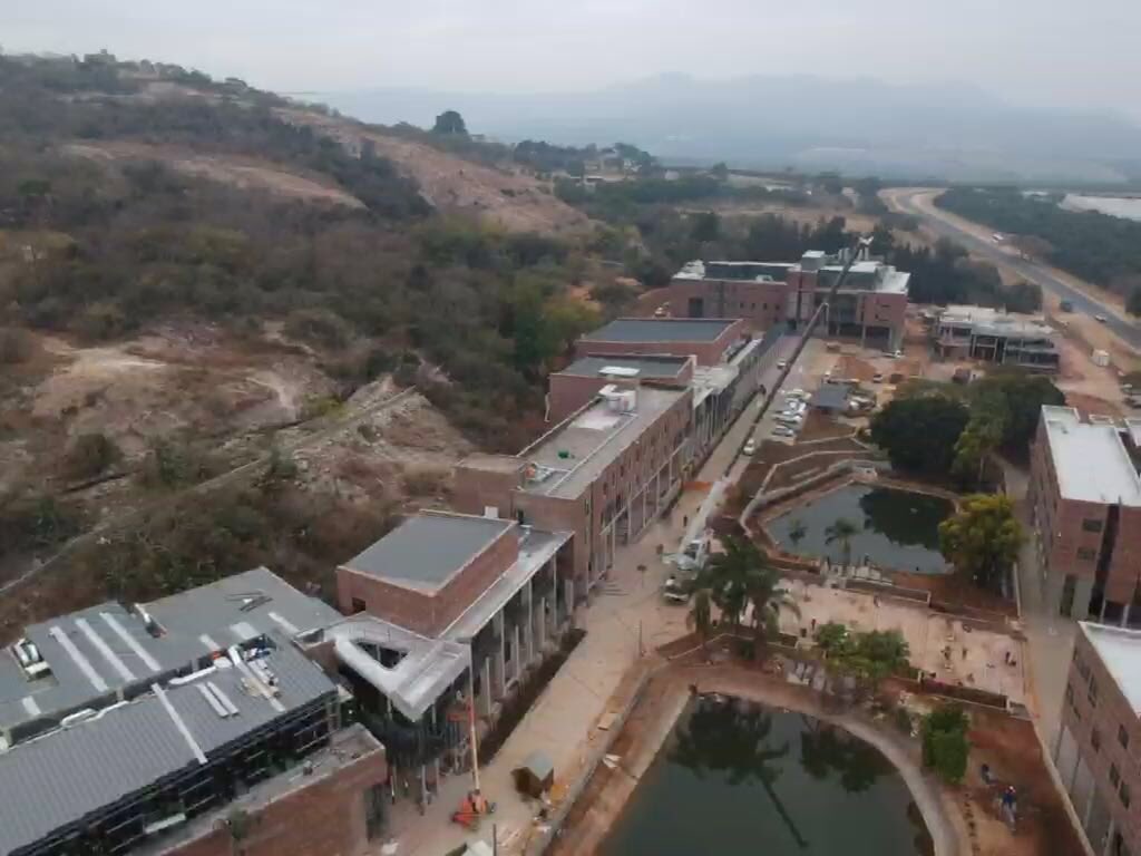 UniMpumalanga's tweet photo. Newly constructed Teaching Block #myump #lovemycampus https://t.co/AHtlwGBz7s